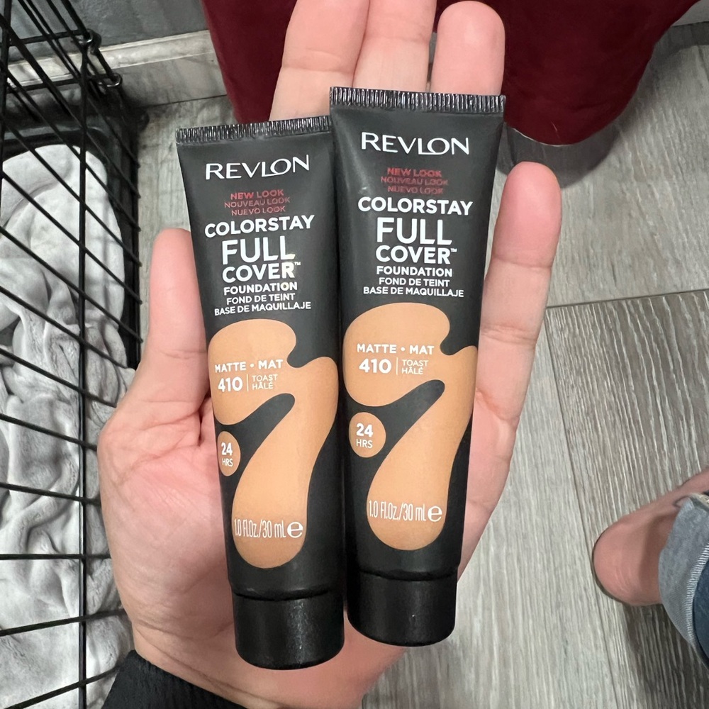 NWT SET of 2 - 410 Toast Revlon ColorStay Full Cover Matte Foundation